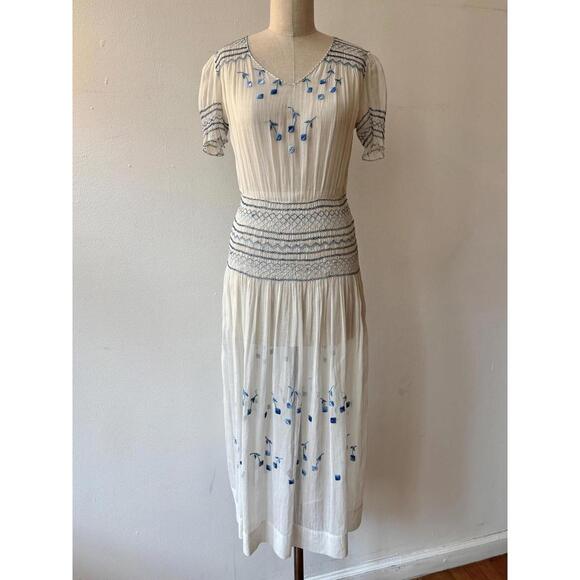 Vintage 1930s Hungarian Embroidered Blue & White Dress - Picture 2 of 8